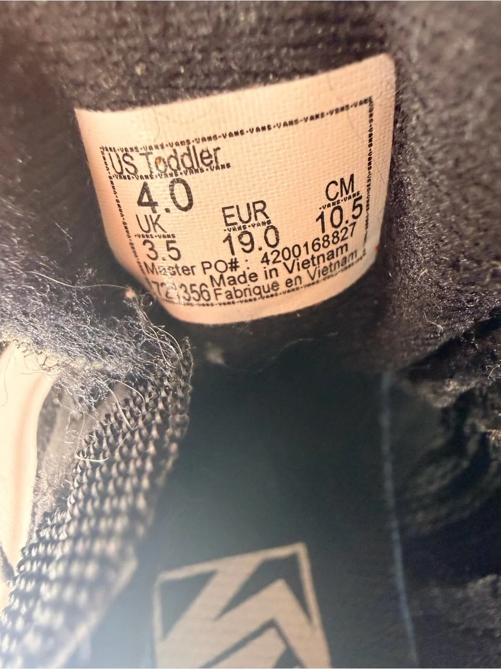 Vans UltraRange Athletic Sneaker Black And White (4)